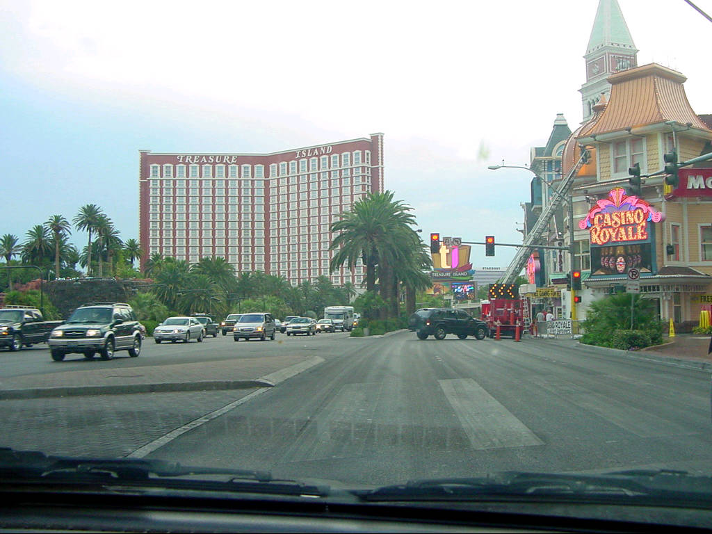 Vegas004.jpg