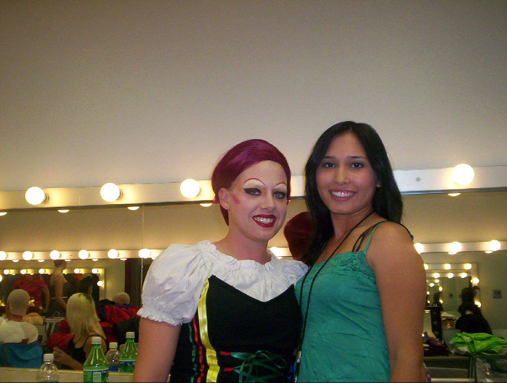 Backstage06.jpg