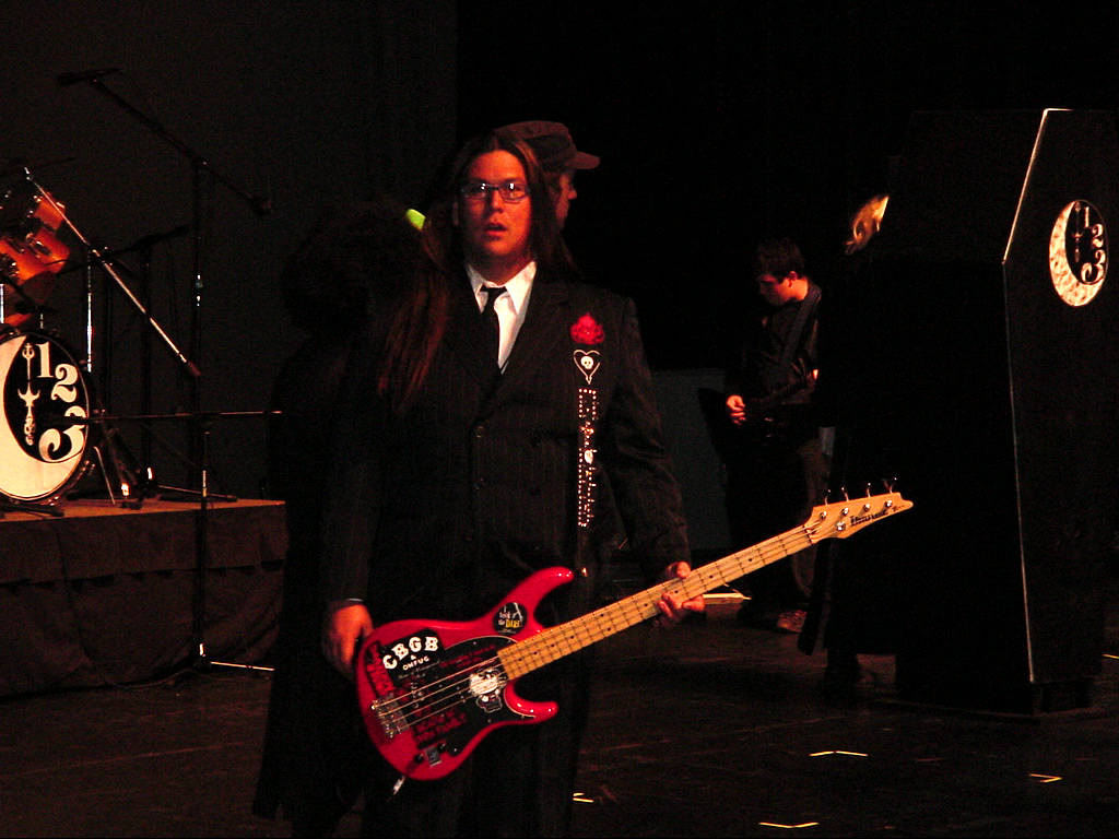 Backstage32.jpg