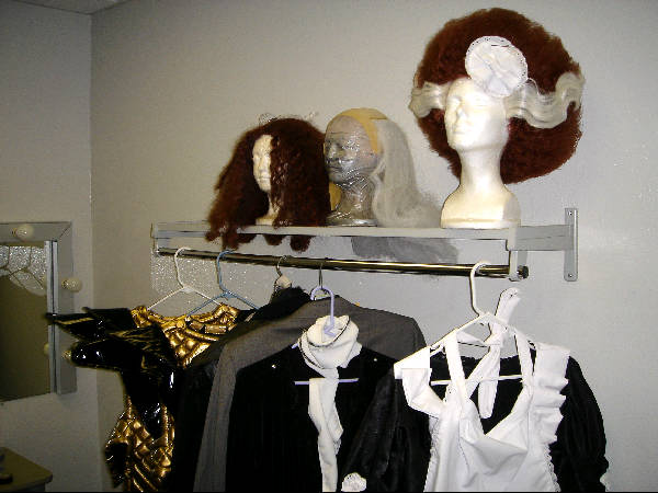 Backstage09.jpg