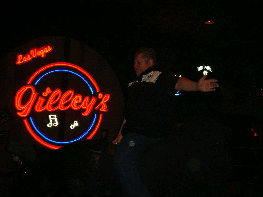 Gilleys-26.jpg