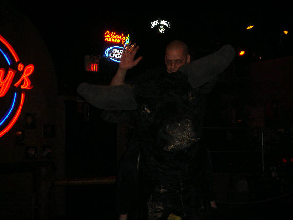 Gilleys-06.jpg