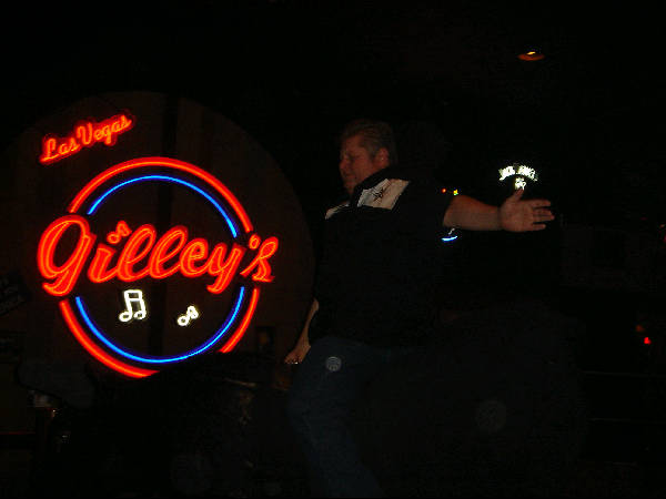 Gilleys-26.jpg
