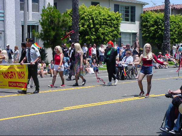 Pride2003-18.jpg