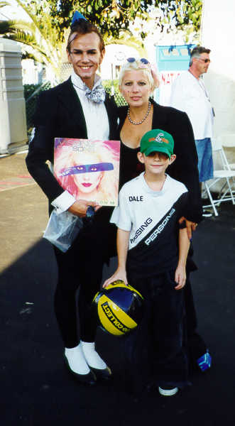 Michael meets Missing Persons